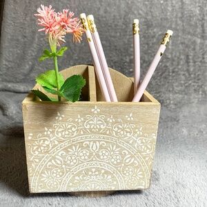 Boho super cute wood rotating pencil holder or make up brushes or whatever lol
